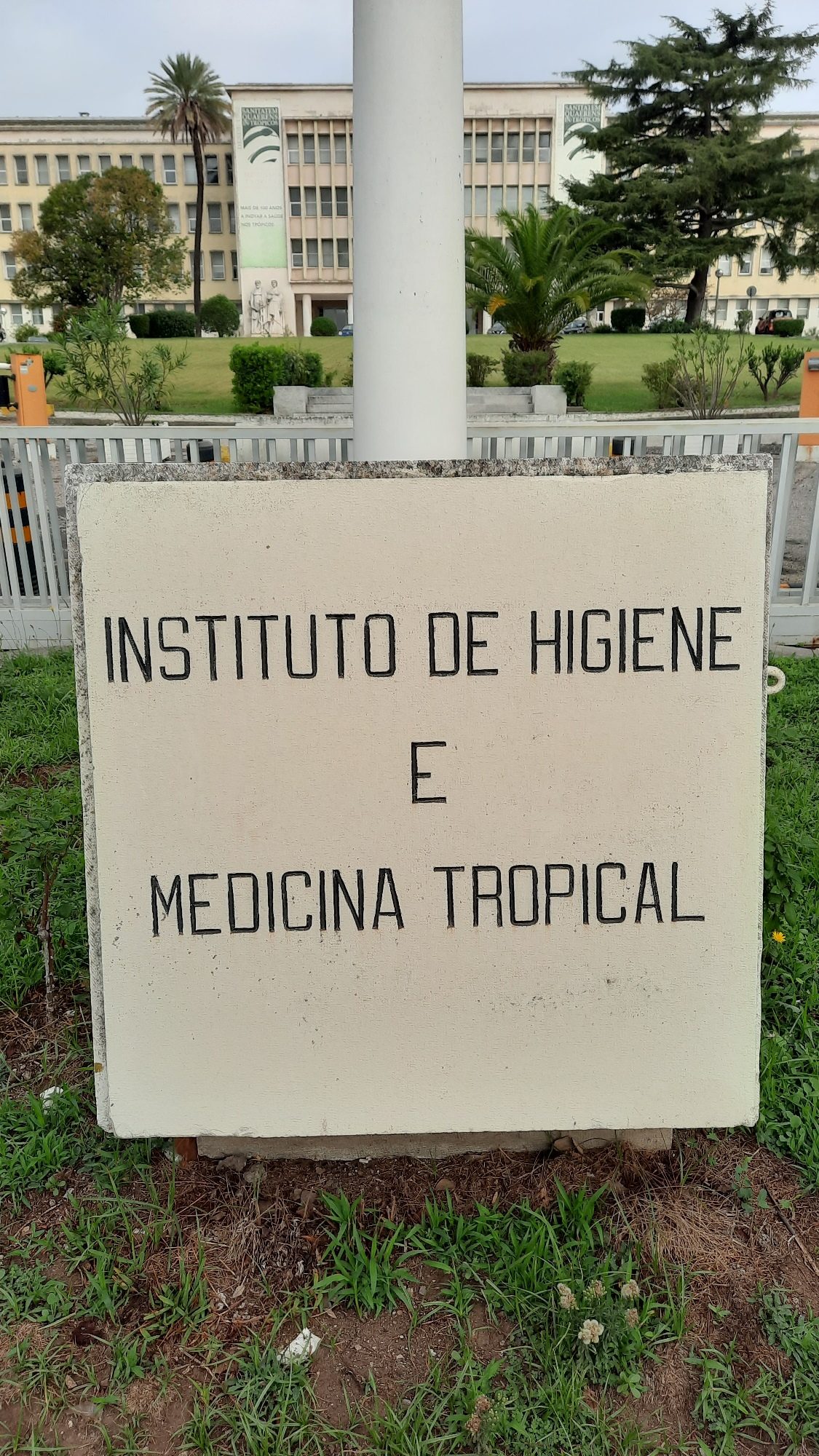 Instituto%20de%20Higiene%20e%20Medicina%20Tropical%2C%20Lisbon%20-%2001.jpg